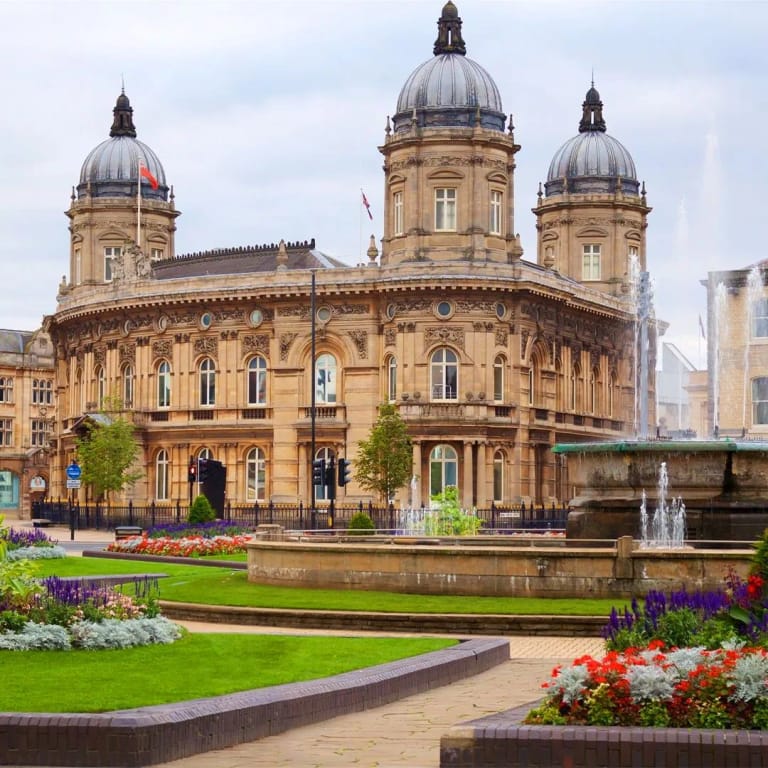 Queen Victoria Square, Kingston upon Hull